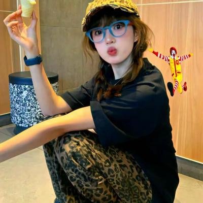 绿草如阴